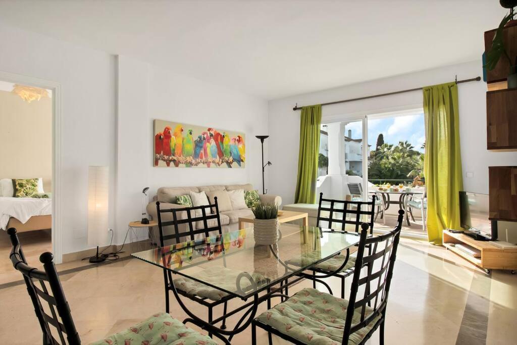 En Complejo Con Piscina Climatizada - El Presidente 234 Estepona